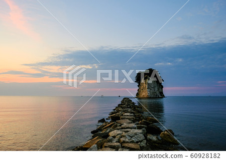 Mitsuke Island (morning view) 60928182