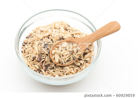 Dried Cassava Root Yucca Root Herb: Cassava Root, Yucca root 60929859