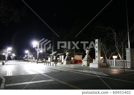 ■ Night at Takeda Shrine ■ Azaleagasaki Pavilion ■ Shingen Takeda, Katsuyori Takeda, Nobutora Takeda ■ Yamanashi Prefecture 60931402