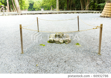 Three stones / Geku / Ise Shrine 60932786