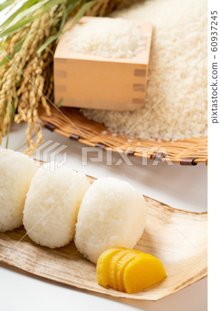 Rice and rice ball 60937245