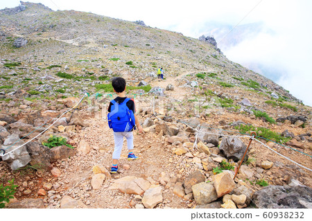 攀爬的家庭 攀爬的家庭 60938232