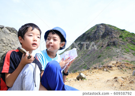 Child to climb 60938792