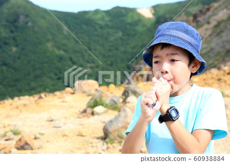 Child to climb 60938884