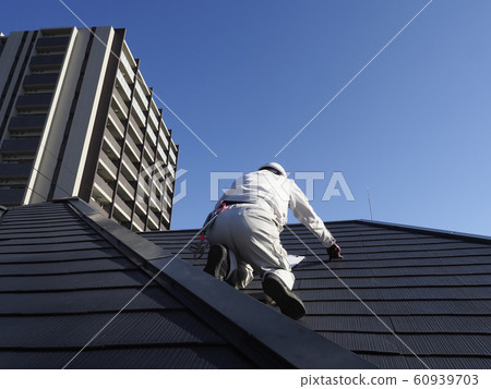 Roof diagnostics to check the roof 60939703