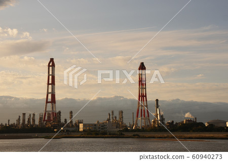 兩個煙囪 60940273