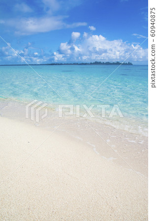 Long Beach and opposite island in Kayangel, Palau Long Beach and opposite island in Kayangel, Palau 60940875