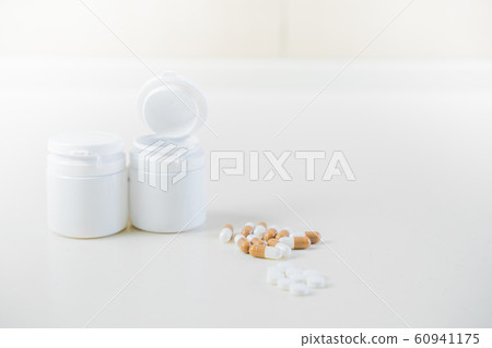 藥物和補品片 60941175