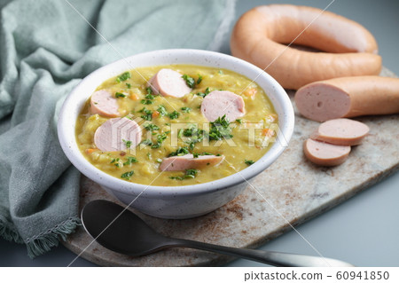 Dutch pea soup snert 60941850