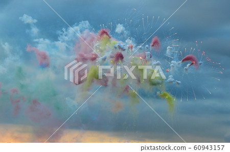 Color cloud 60943157