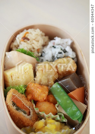 Two types of rice in a bento box Two types of rice in a bento box 60944347