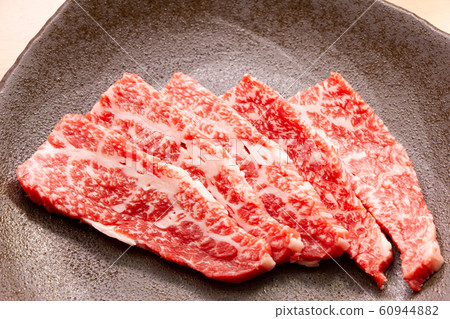 Beef for yakiniku. Domestic beef top ribs. 60944882