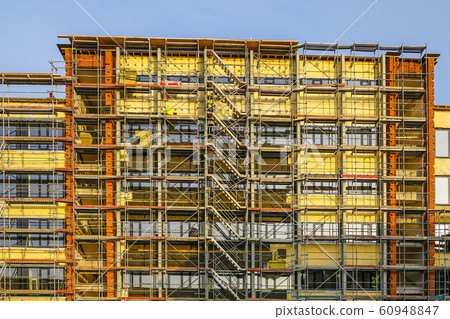 scaffolding arround the house to install thermal scaffolding arround the house to install thermal 60948847