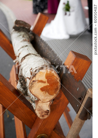 wedding game tree trunk saw 60950487