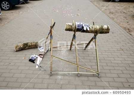 wedding game tree trunk saw 60950493