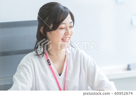 笑容 笑臉 微笑 60952674