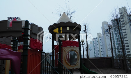 playground 60957281