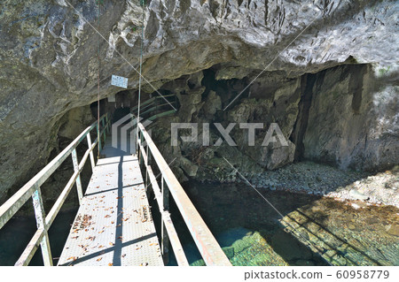 [Dogawa Bat Iwaya] Tenkawa Village, Yoshino District, Nara Prefecture 60958779