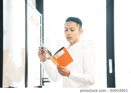 男性商務計劃會議 男性商務計劃會議 60958901