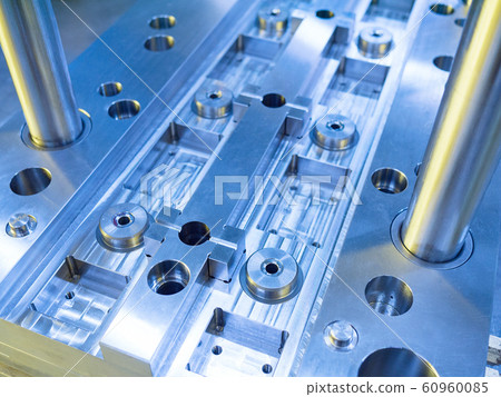 精密模具的製造工藝（板加工） 60960085