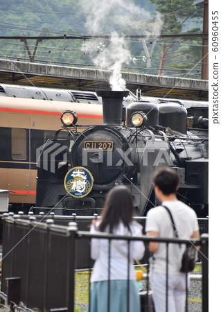 SL Taiki and a couple at Kinugawa Onsen Station 60960455