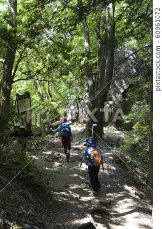 折山Barno 折山Barno 60961072