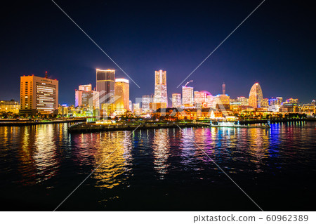 View of Yokohama cityscape in Japan Viewing Yokohama Minato Mirai 21 = December 23, 2019 View of Yokohama cityscape in Japan Viewing Yokohama Minato Mirai 21 = December 23, 2019 60962389