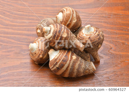 Shrimp potato (shrimp potato, shrimp potato). The type of taro. Shrimp potato (shrimp potato, shrimp potato). The type of taro. 60964327