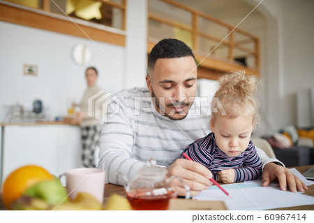 Father Drawing with Cute Little Girl Father Drawing with Cute Little Girl 60967414