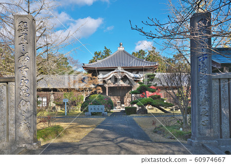 [無神山將軍院地藏寺五百羅漢堂]（四國靈場第5號寺院）德島縣板野郡板野町羅漢輪東 60974667