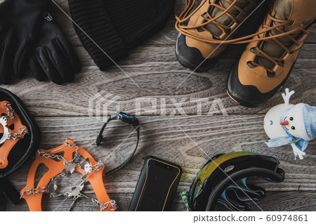 雪山徒步旅行工具 60974861