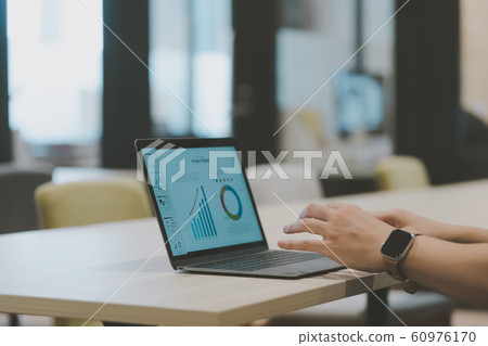 企業信息金融 60976170