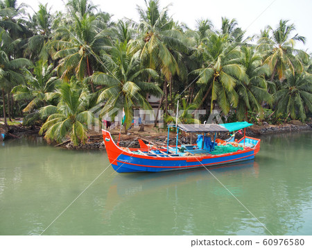 Backwater cruise Backwater cruise 60976580