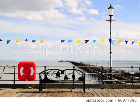 俯瞰英格蘭南入口的夏日風景 俯瞰英格蘭南入口的夏日風景 60977386
