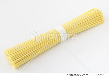 一堆幹的意大利麵條 一堆幹的意大利麵條 60977458