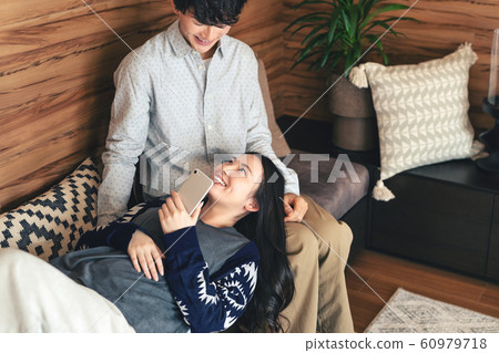 Heterosexual couple 60979718