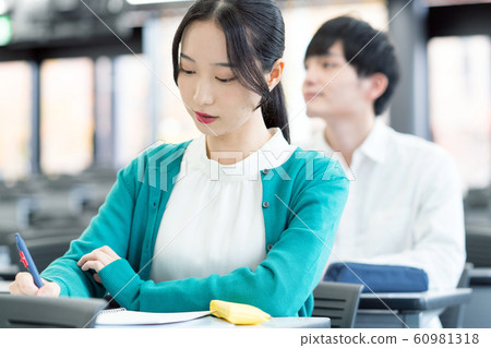 學生班攝影合作``近畿大學'' 60981318