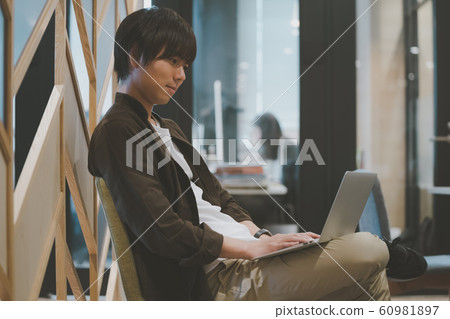 團隊合作 男人 男 60981897