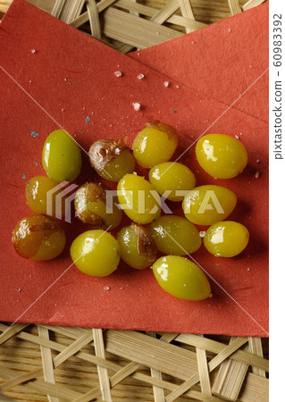 Deep-fried ginkgo Deep-fried ginkgo 60983392