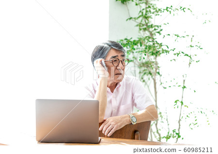 老人業務主管 60985211