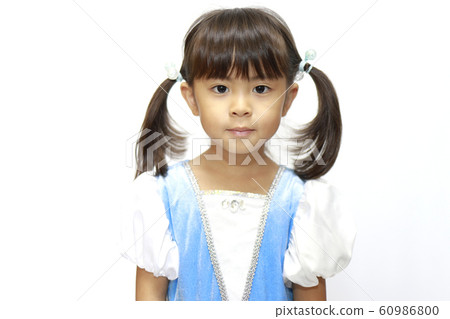 嬰兒穿裙子(4歲) 嬰兒穿裙子(4歲) 60986800