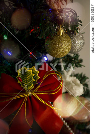 Christmas tree Christmas tree 60986837