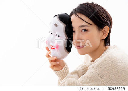 節分和美女形象 60988529