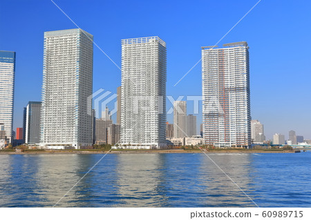 [Tokyo] Harumi Tower Mansion in fine weather 60989715