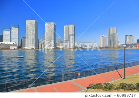 [Tokyo] Harumi Tower Mansion in fine weather 60989717