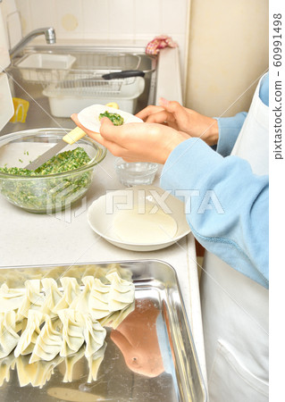 餃子準備（手） 60991498