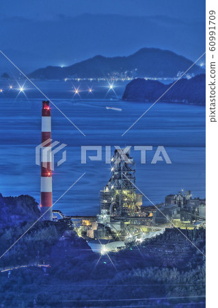 Factory night view of Tsukumi 60991709