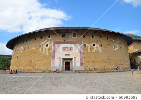 Tulou exterior 60993692