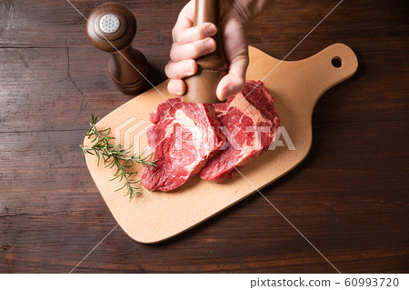 牛腰肩里脊 牛腰肩里脊 60993720
