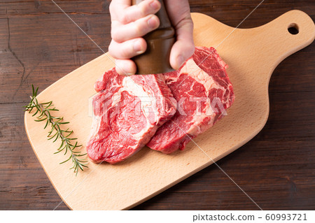 牛腰肩里脊 牛腰肩里脊 60993721